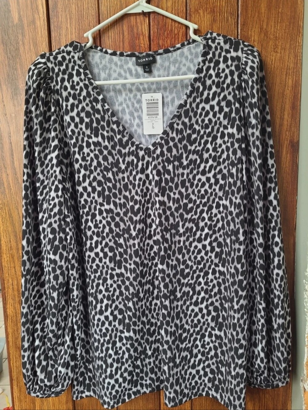 NWT Torrid black and grey leopard print top